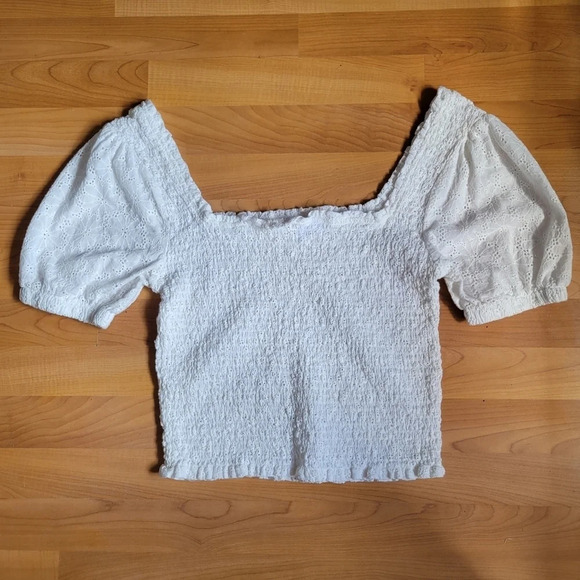 Q+A Los Angeles Puff Sleeves Smocked Square-Neck Top Size L Coquette Feminine - Picture 3 of 8